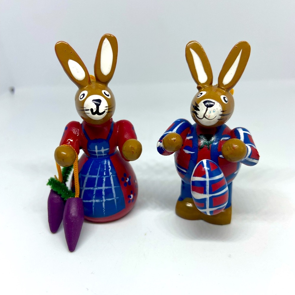 Erzgebirge German Painted Wood Rabbit Easter Christmas Ornaments w/ Egg Red Blue